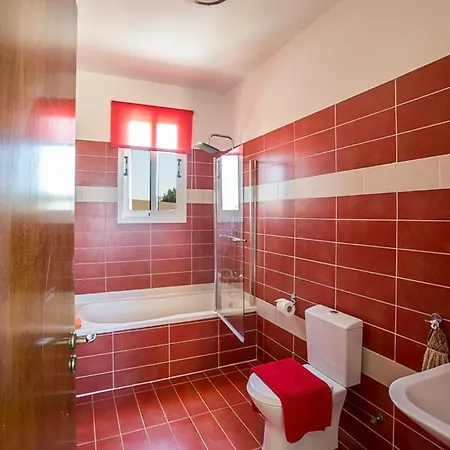 Villa In Sleeps 8 Includes Swimming Pool And Air Con 5