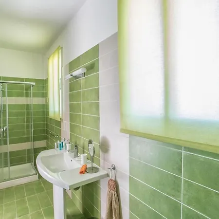 In Sleeps 8 Includes Swimming Pool And Air Con 5 * Πρωταράς